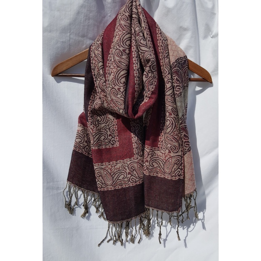 FeelsLikePashmina Maroon Scarf